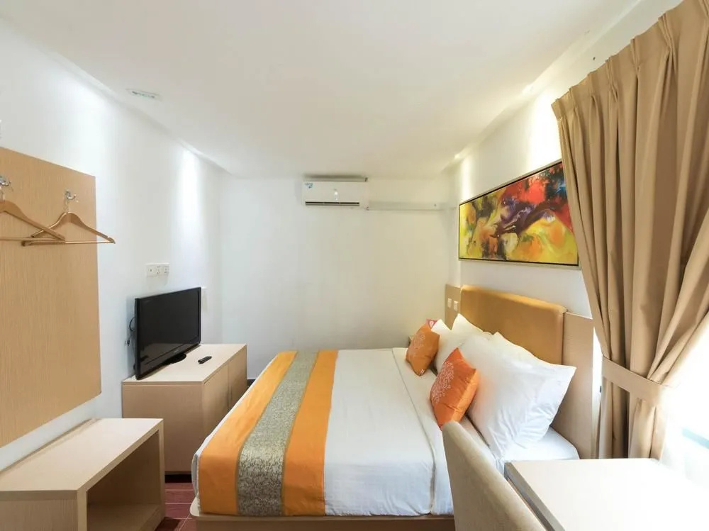 Aira Hotel
