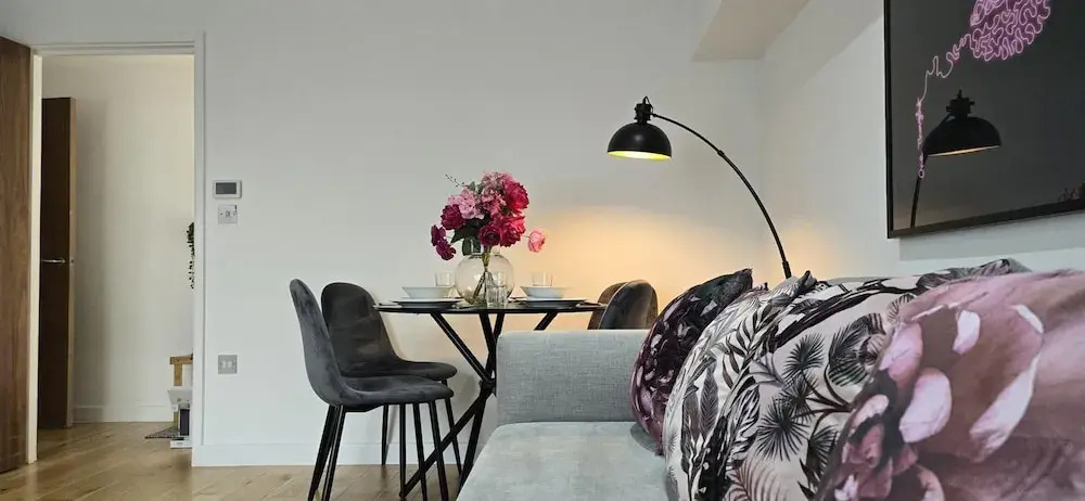 Property For Up To Six People In Greater London