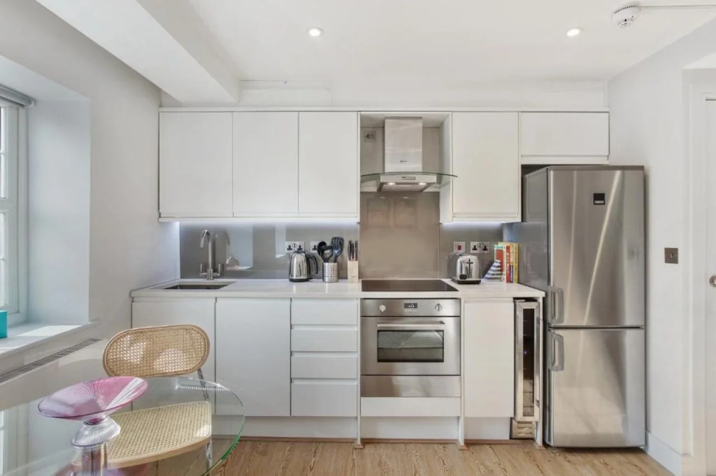 Cleveland Street by Aeria Apartments