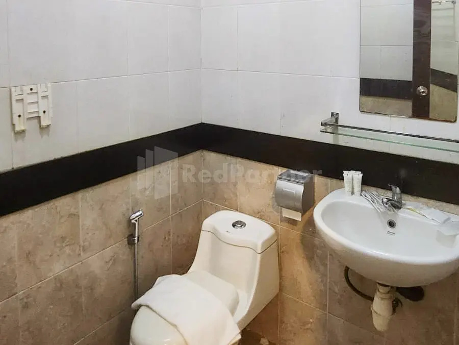 Chola Inn @ Nagoya Hill Batam Mitra RedDoorz