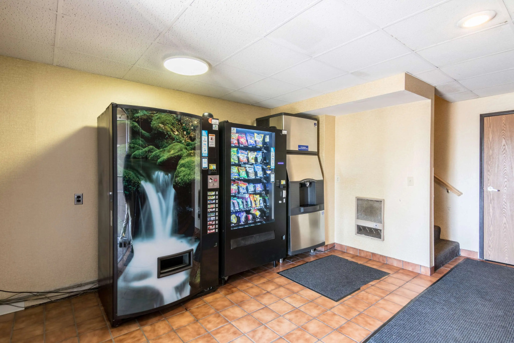 Motel 6-Eau Claire, WI