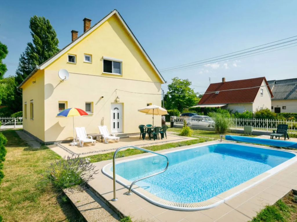 House Sunny Day Balatonmariafurdo