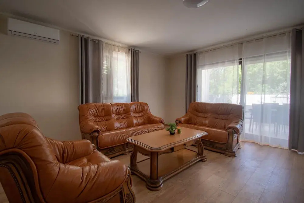Family apartments in Šušnjići
