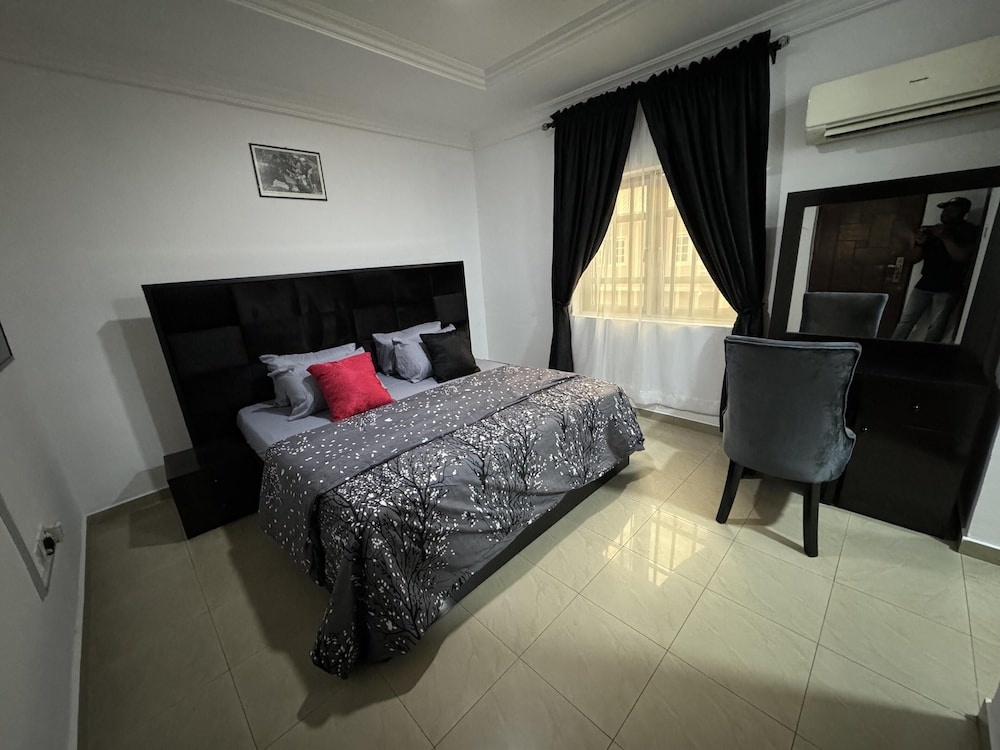 Luxe Lagos Retreat With 3 Bedrooms