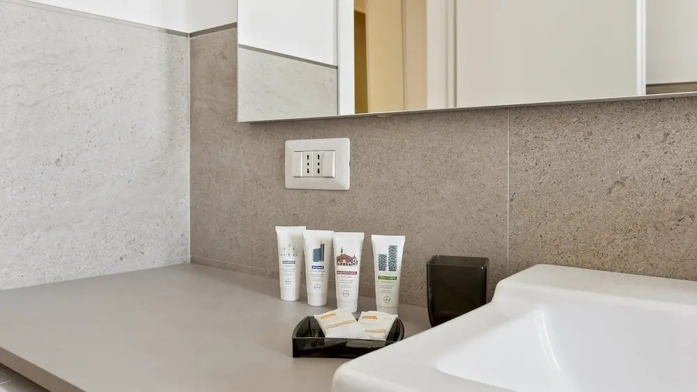 Largo Allegri 4 - Apartment Milan