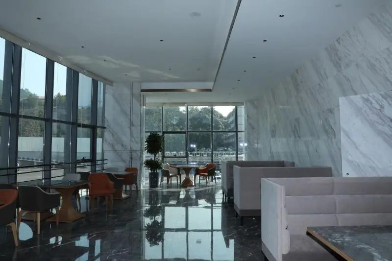 Grand Skylight Hotel Sdp