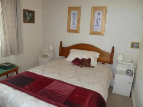 The Owls Crest House B&B