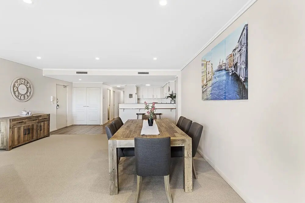 Scirocco, Unit 7, 21-23 Tomaree Street