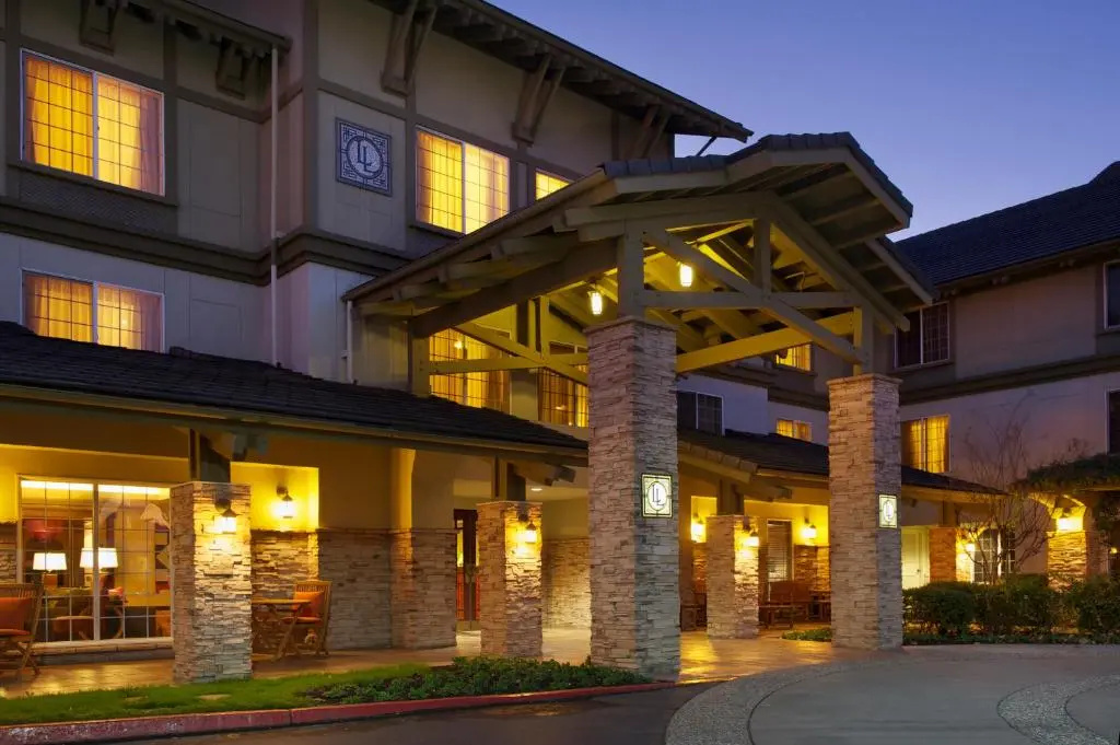 Larkspur Landing Extended Stay Suites Campbell
