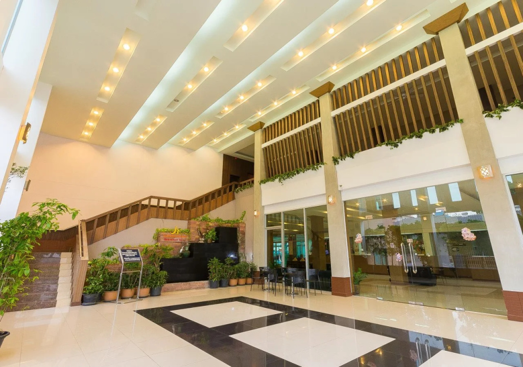 SinKiat Buri Hotel