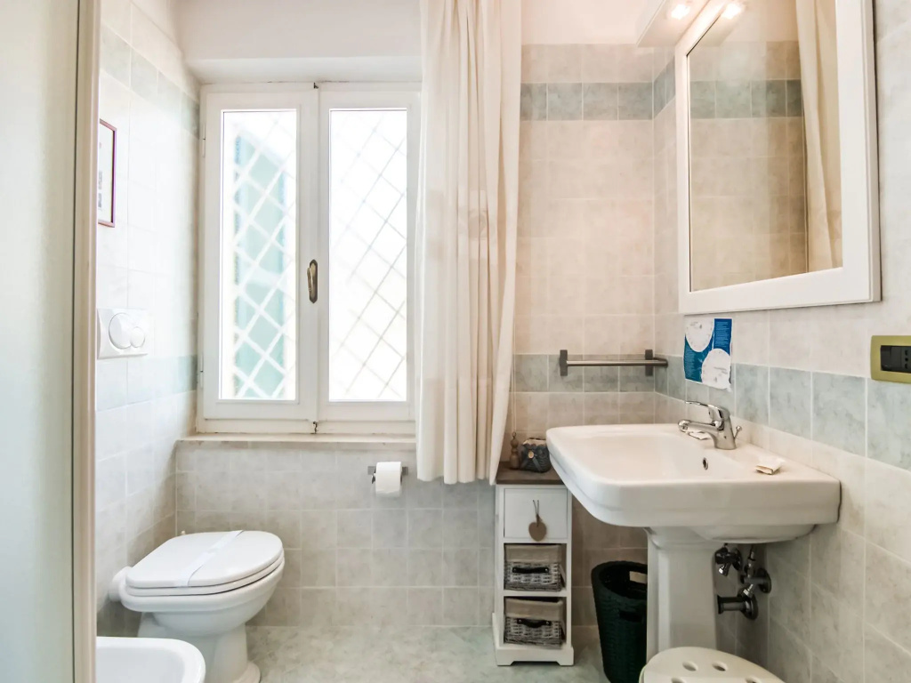 Beautiful holiday home in Montedinove with shared pool