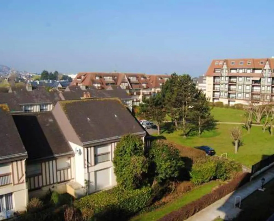 Apartment with 2 Bedrooms in Villers-Sur-Mer, with Wonderful Sea View - 150 M From the Beach