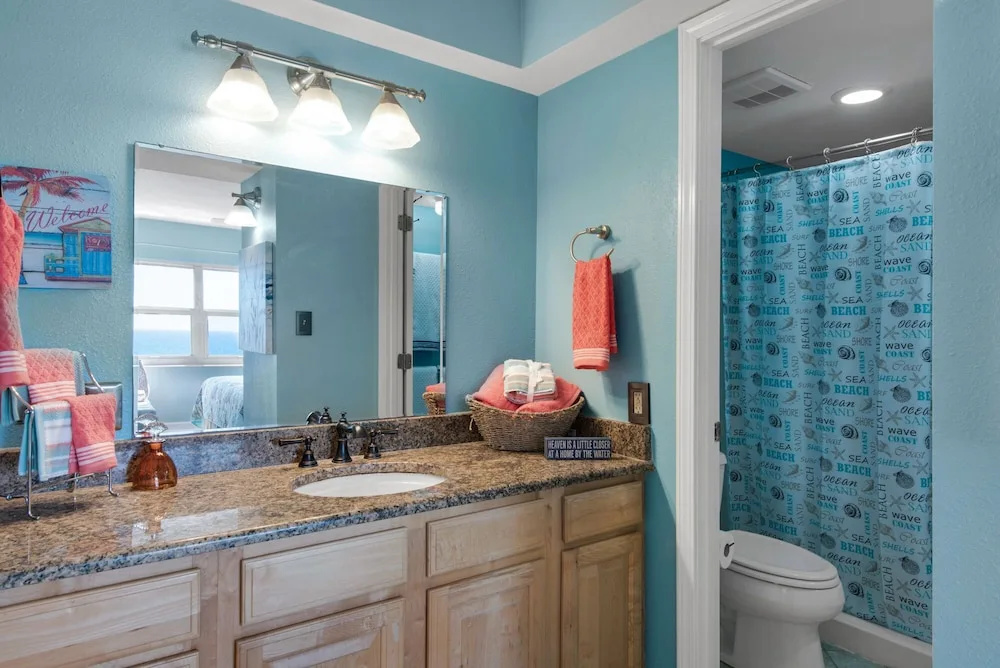 Regency Towers 702 West - Two Bedroom Condo