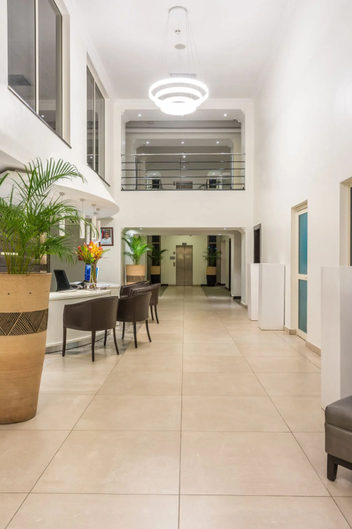 Leola Hotel lkeja