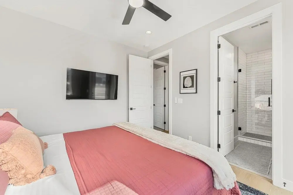 Slickrock Shore 8 Bedroom Townhouse