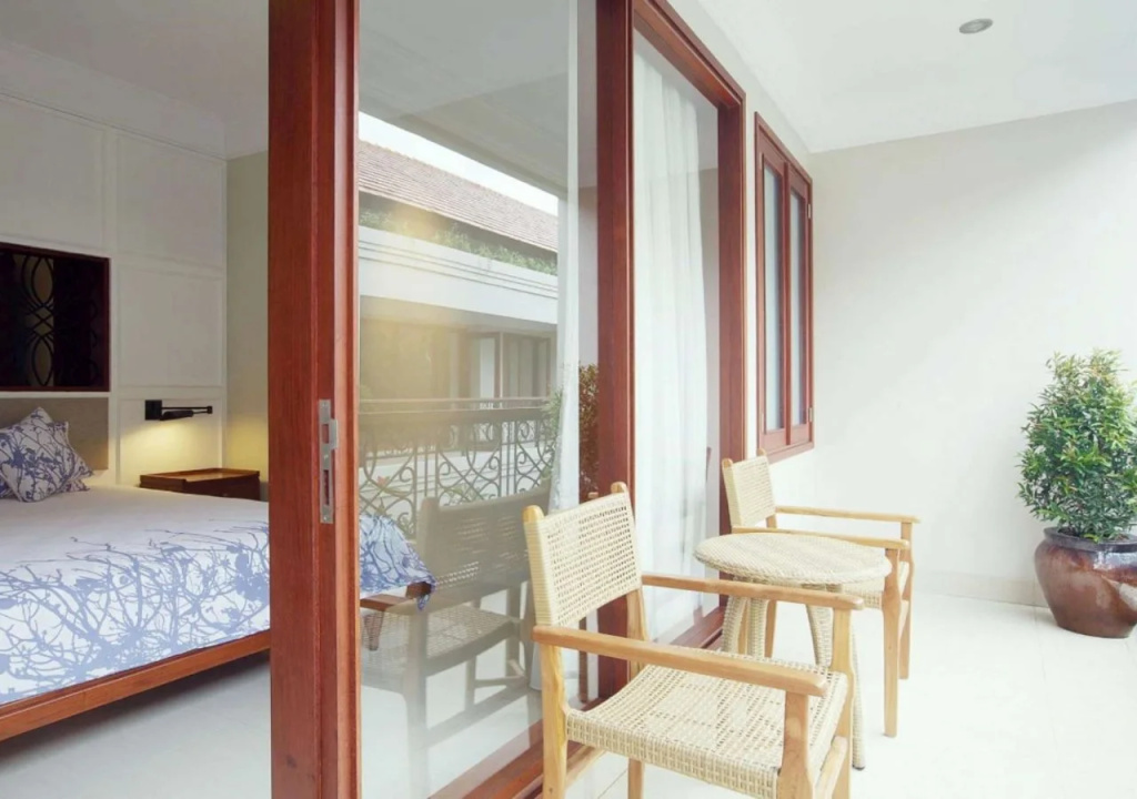 Seminyak Lagoon All Suites Hotel
