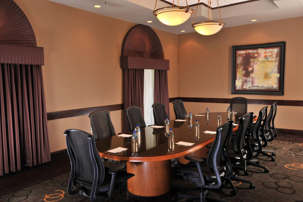 Embassy Suites Des Moines Downtown