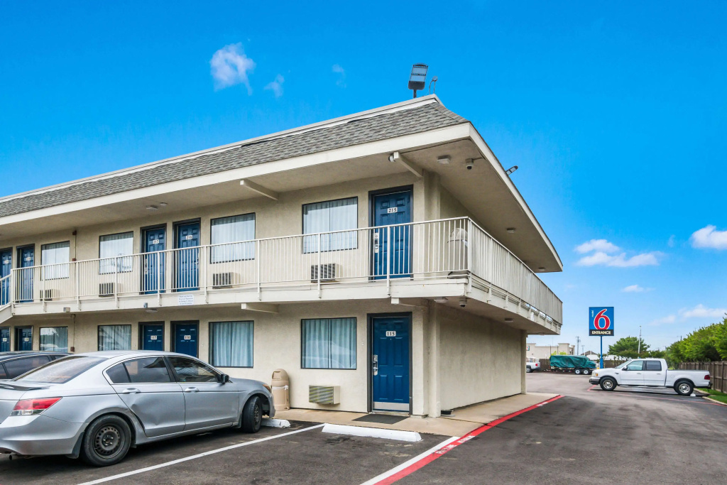 Motel 6-Irving, TX - Dallas