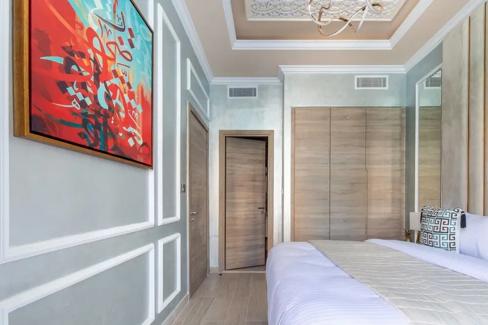 Modern Arabian Themed 1BR Apartment in Dubai Marina