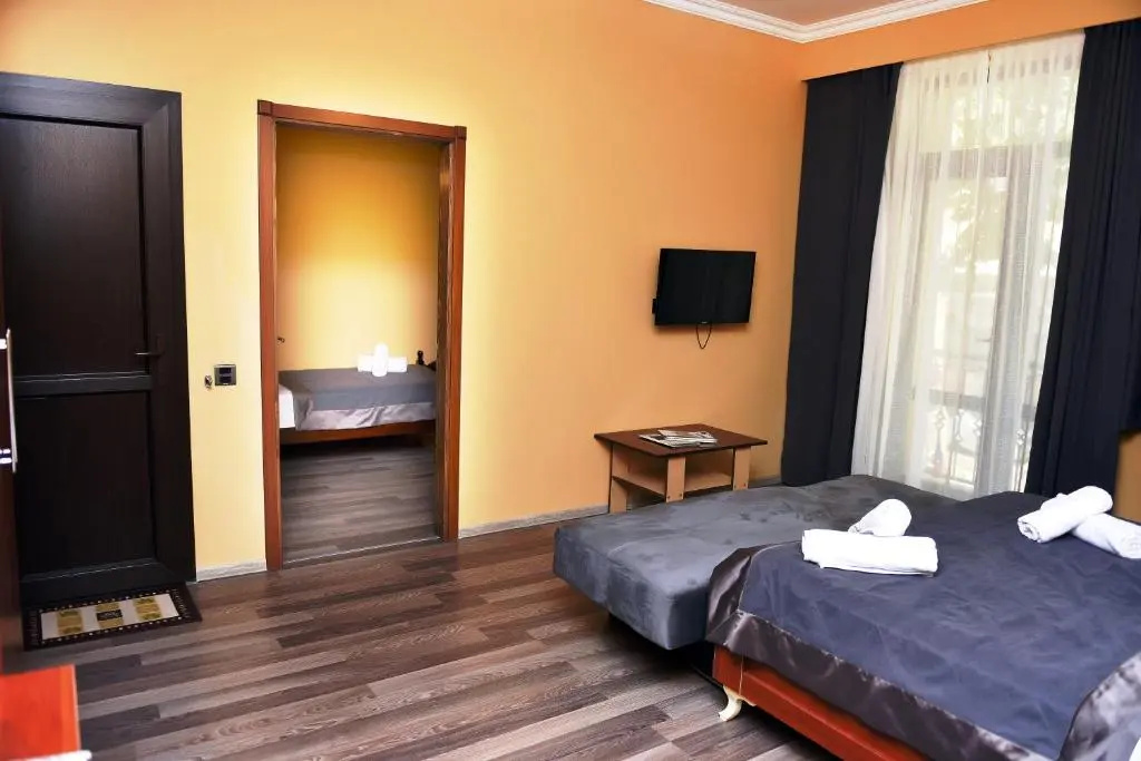 Yaffle Inn Shaki Boutique Hotel