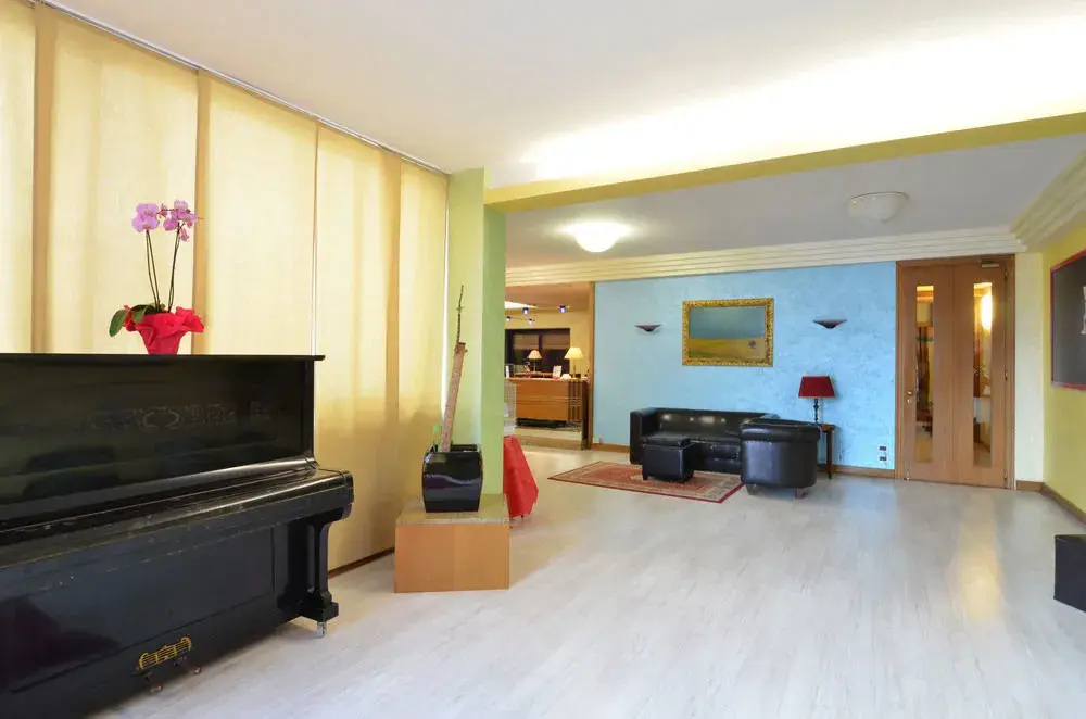 Hotel Oasi
