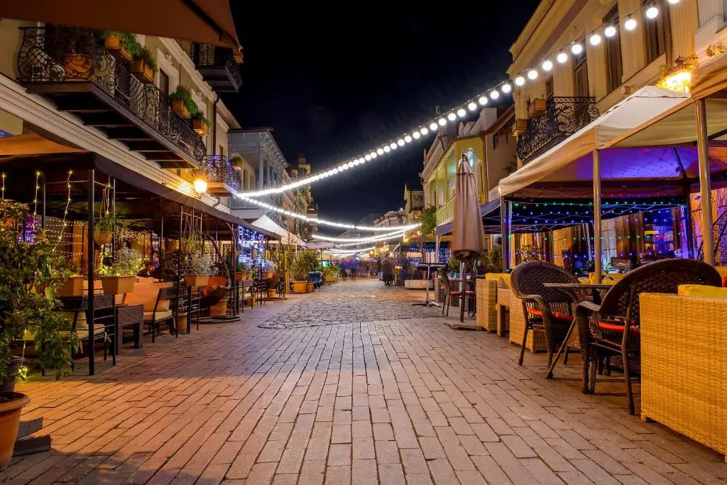Hotel Adora