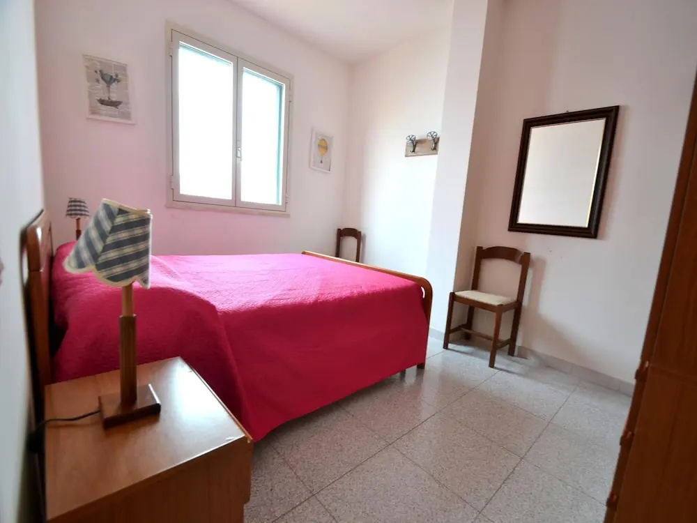 Charming Holiday Home Near The Beach With A Terrace, Parking Available, Pets