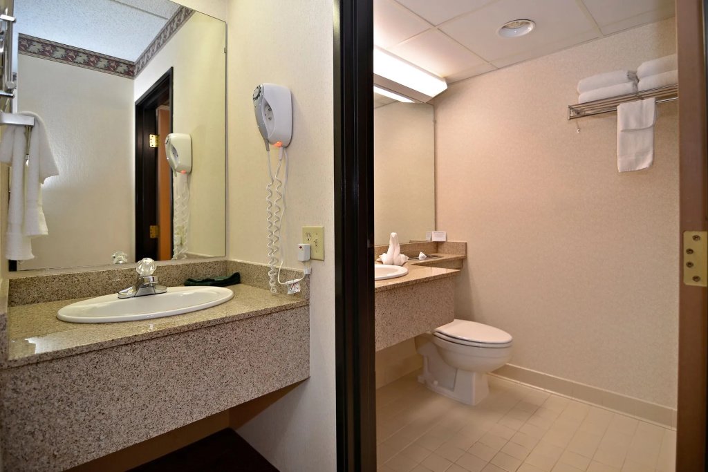 Holiday Inn Express Branson- Green Mountain Drive by IHG
