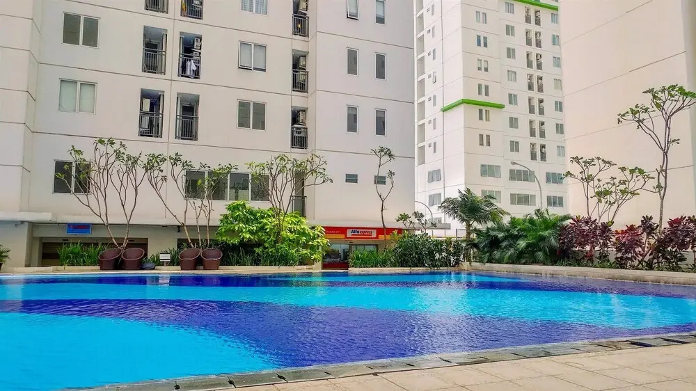 Fancy And Nice Studio At 18Th Floor Bassura City Apartment