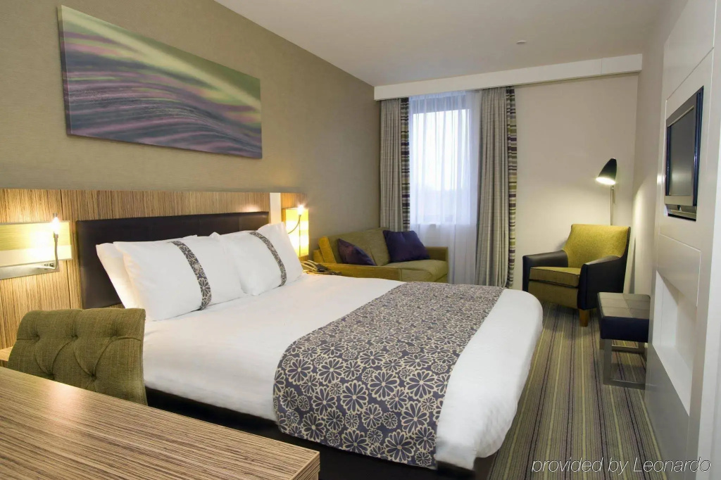 Holiday Inn Stevenage by IHG