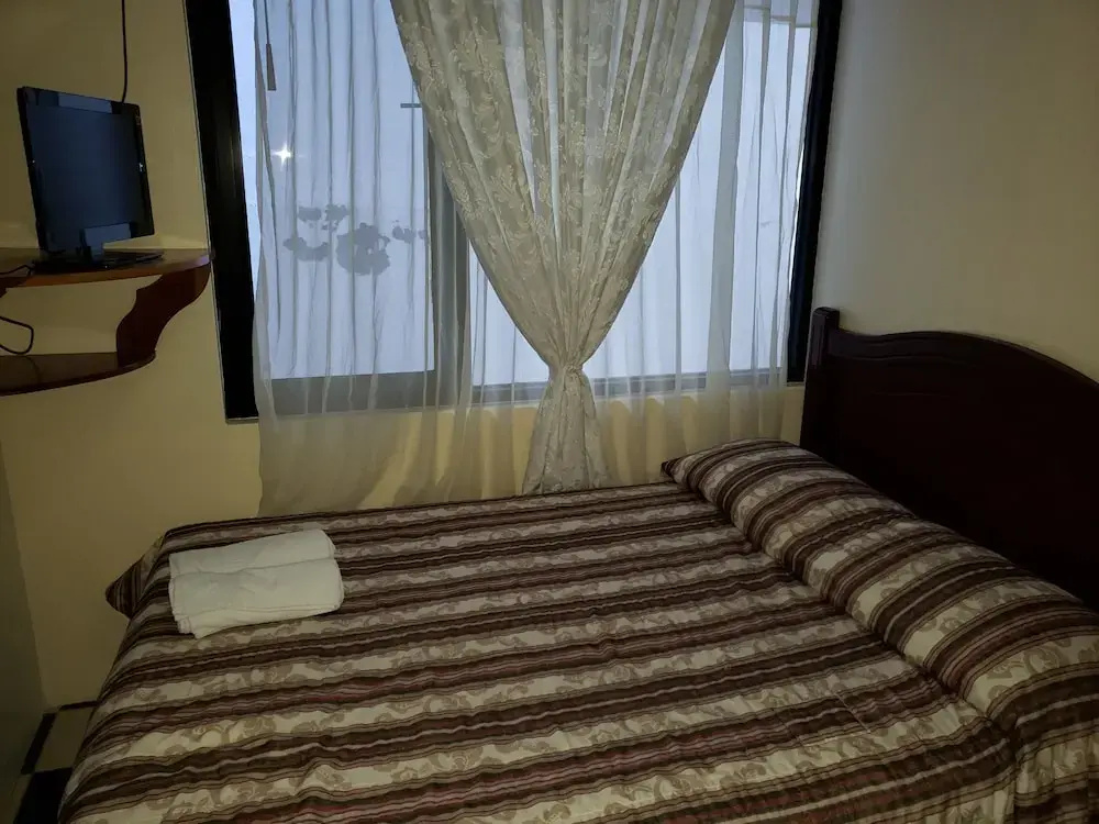 Hostal Monte Real