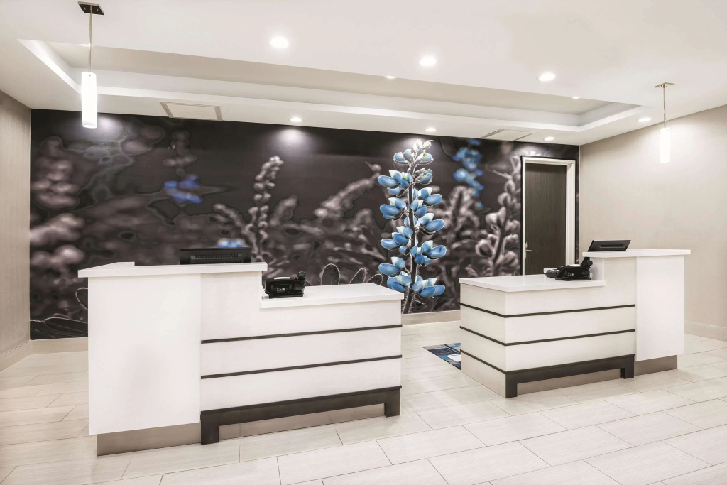 La Quinta by Wyndham Odessa North - Sienna Tower