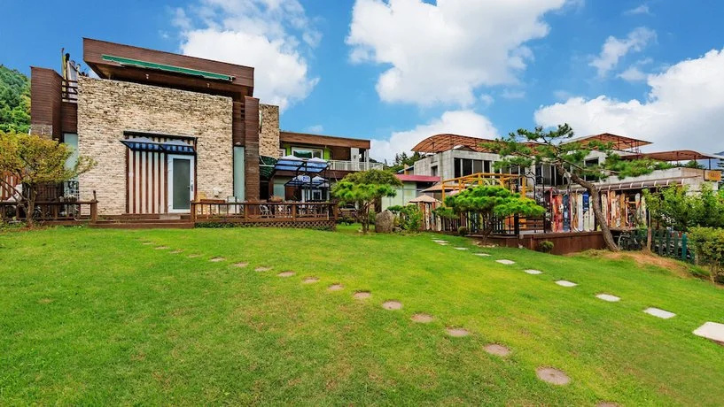 Gapyeong Hill House Pension