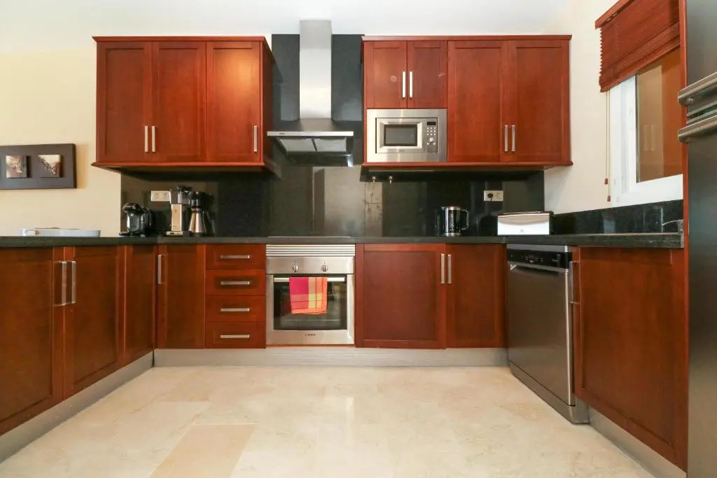Luxury 2BR Condo B3 by Rafleys, Panoramic Sea Views, 7 mins Walk to the Beach