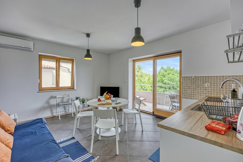 Apartment Good Life