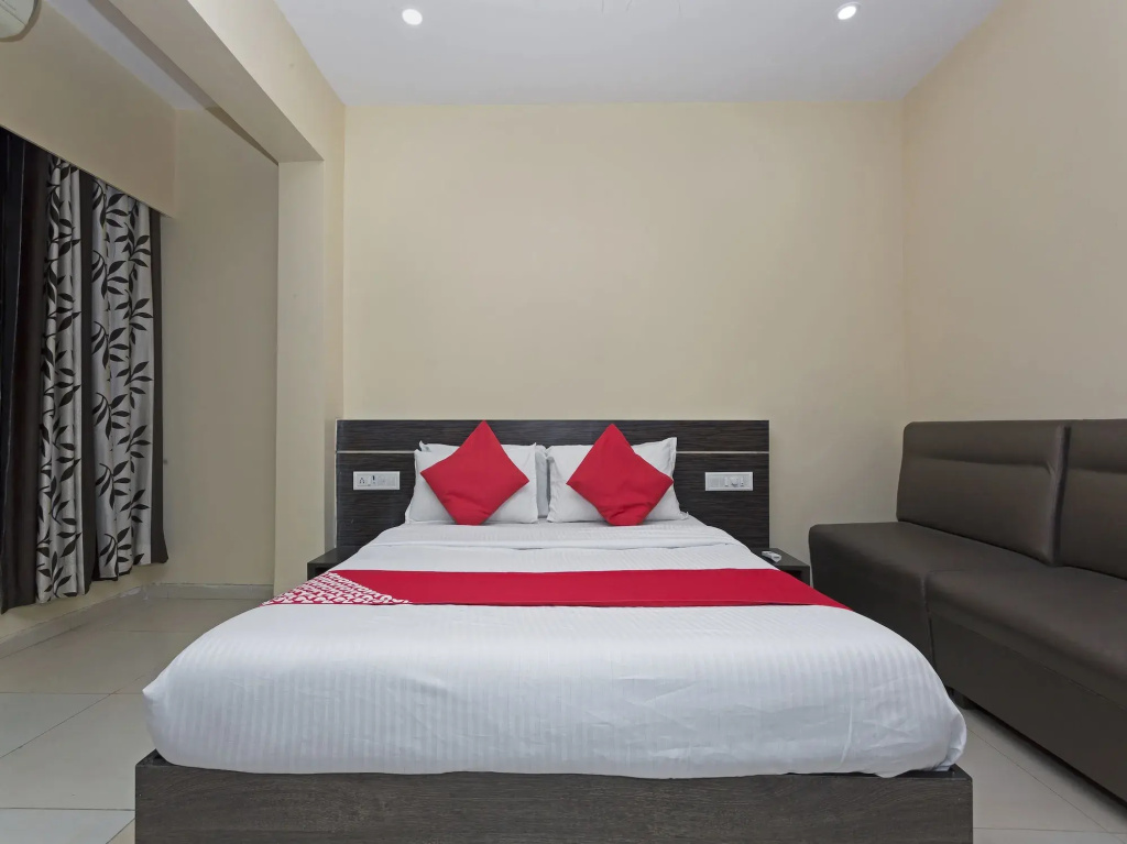 OYO 22290 Hotel Sunshine Residency