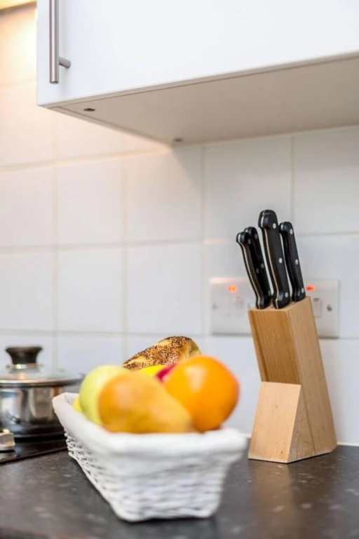 1 Bedroom Apartment in Chelsea - 43