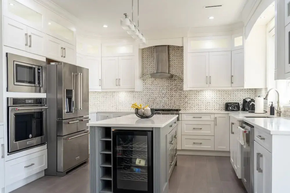 Luxury house with 3 bedrooms and 1 office