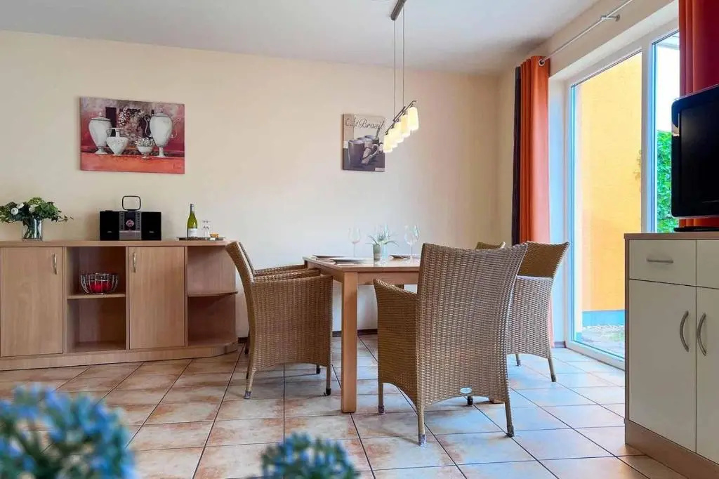 Apartes-Ferienhaus-10-in-der-Ferienanlage-Wohnpark-Weser-in-Doese
