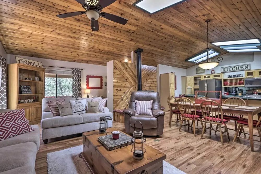 'hilda's Cabin' Mtn-view Retreat in Pine!