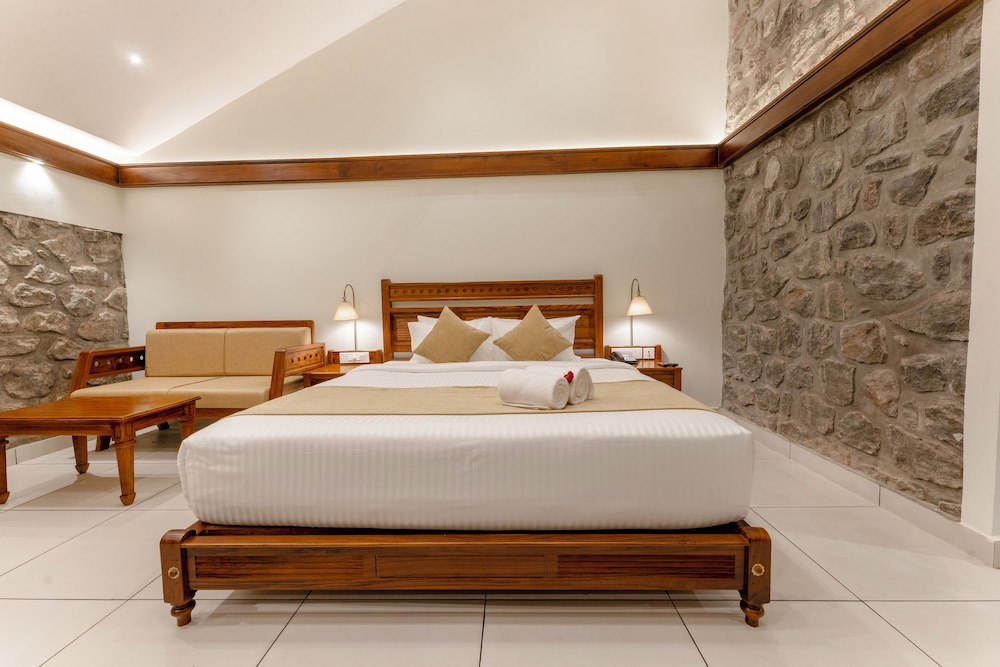 Le Montfort Resort