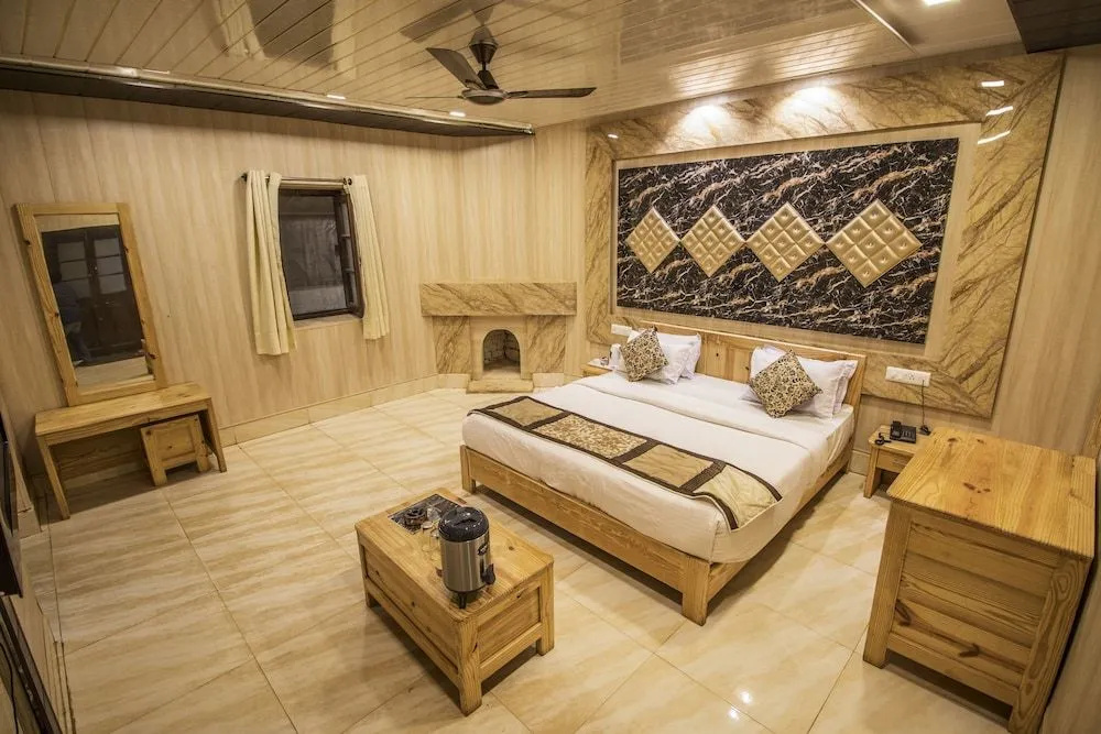 ARK Resorts