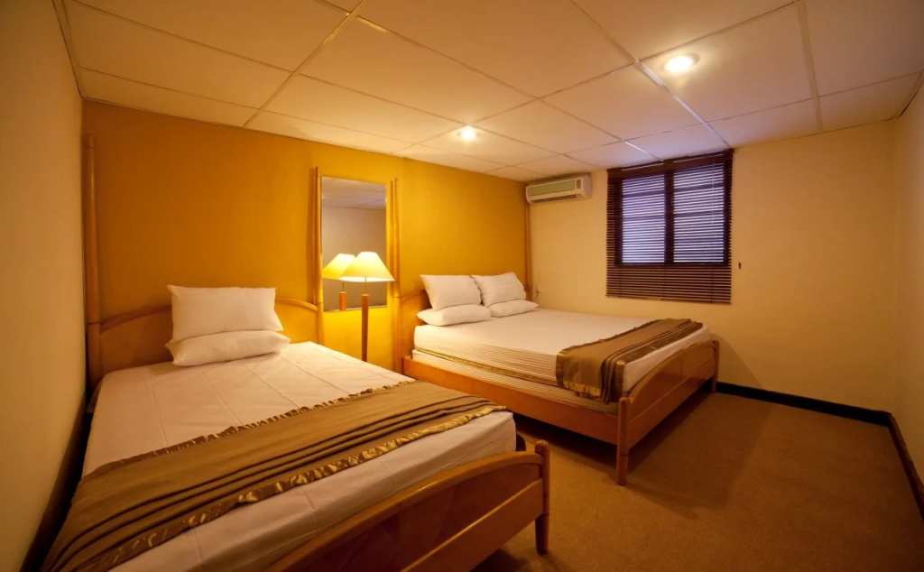 Red Inn Cabana