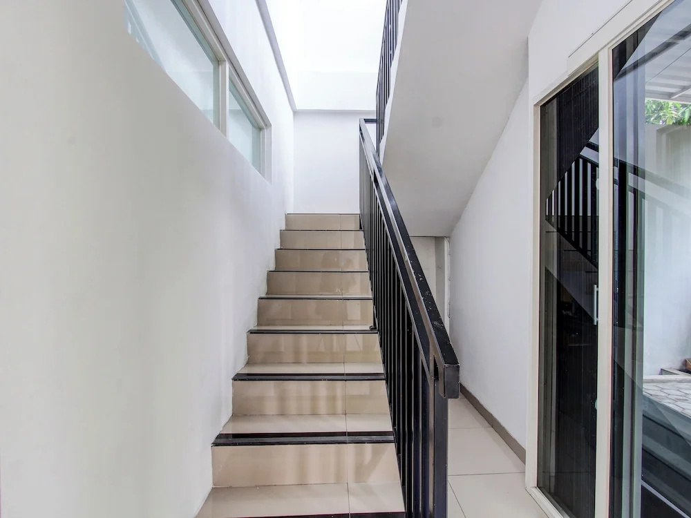 OYO 92479 Pasadena House