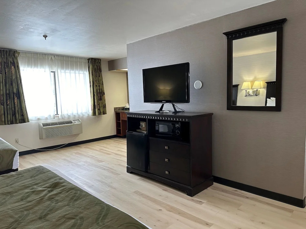Wingate by Wyndham Gunnison Near Western Colorado University
