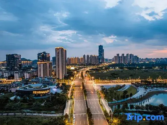 Foshan Yahui International Apartment (Nature Headquarters Store)