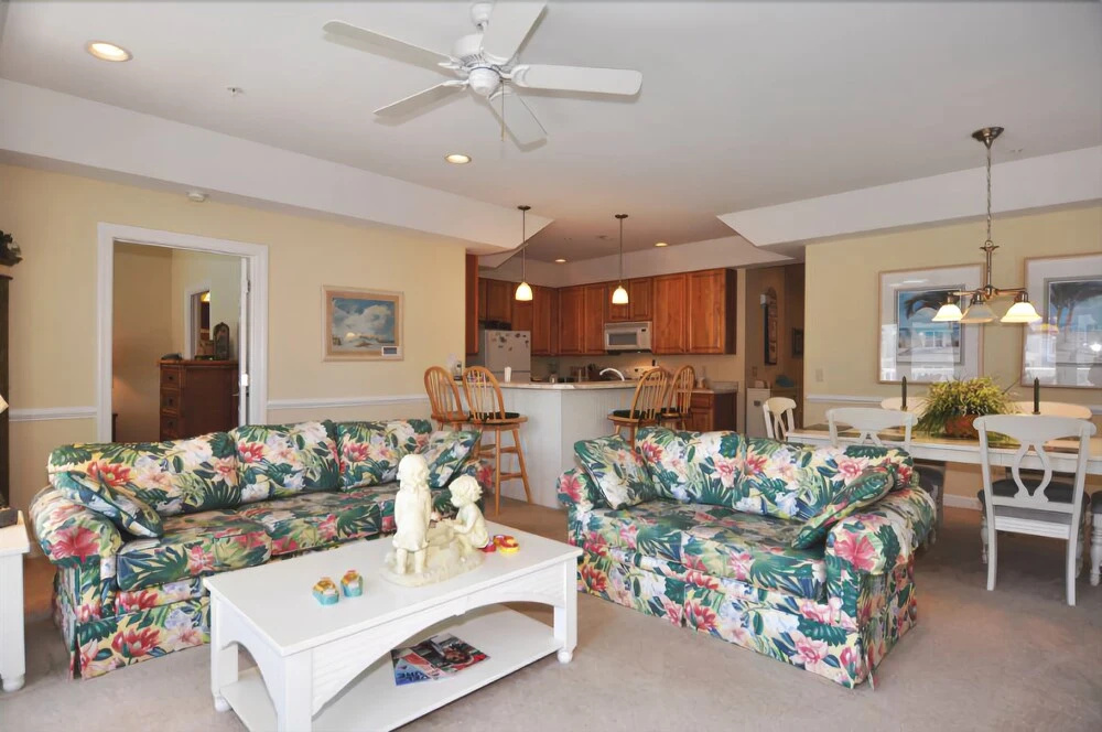 805 Colony II 3 Bedrooms 2 Bathrooms Condo