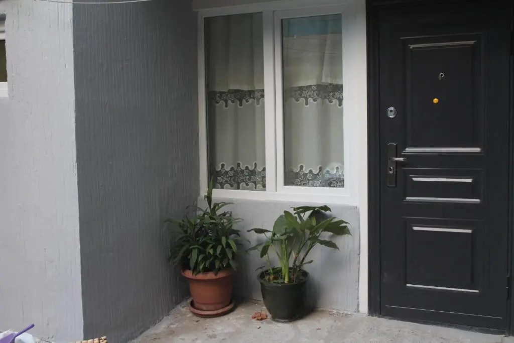 Sesili's Apartment