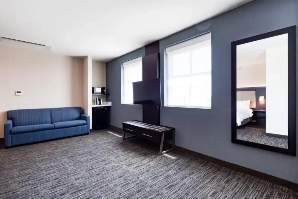 Holiday Inn Express Kansas City Downtown