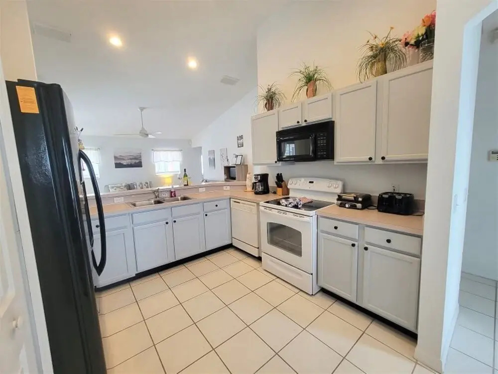 4 Bedroom Value Plus Home With Private Pool